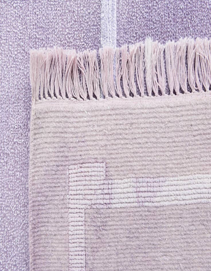 Detail image of  5' 7 x 7' 10 Darya Rug