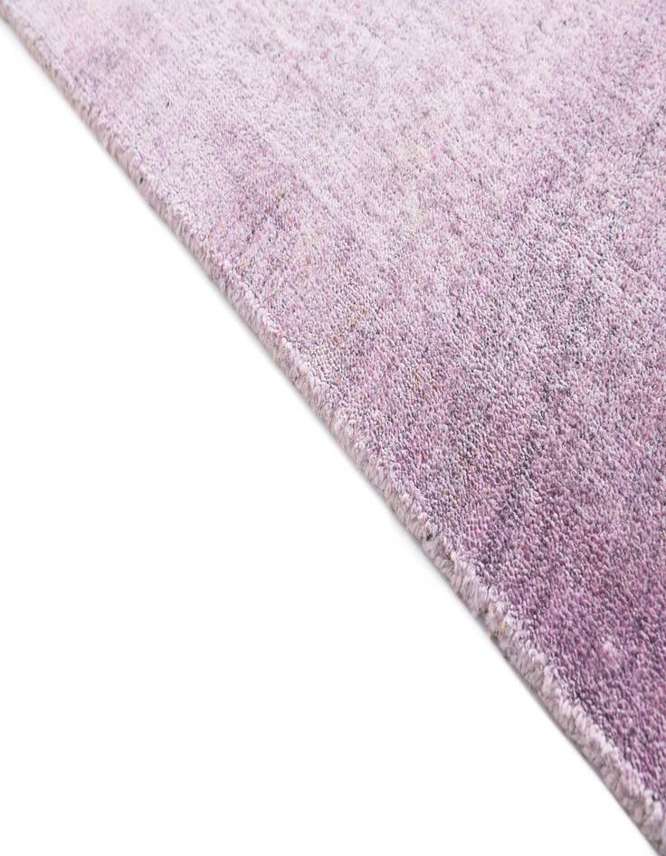 Detail image of  5' 7 x 7' 9 Darya Rug