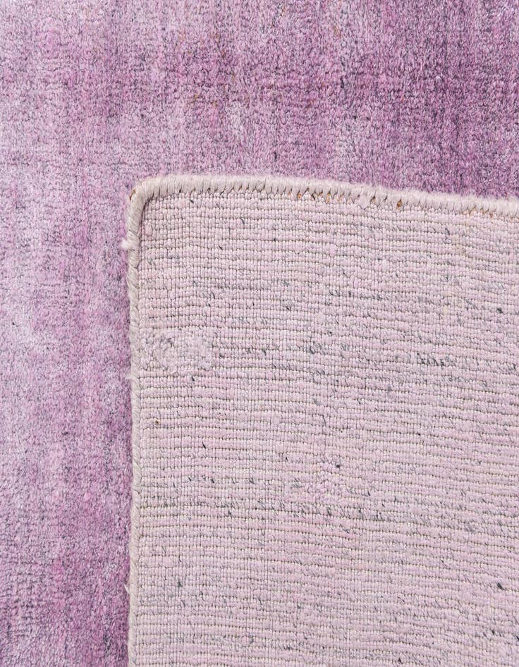 Detail image of  5' 7 x 7' 9 Darya Rug