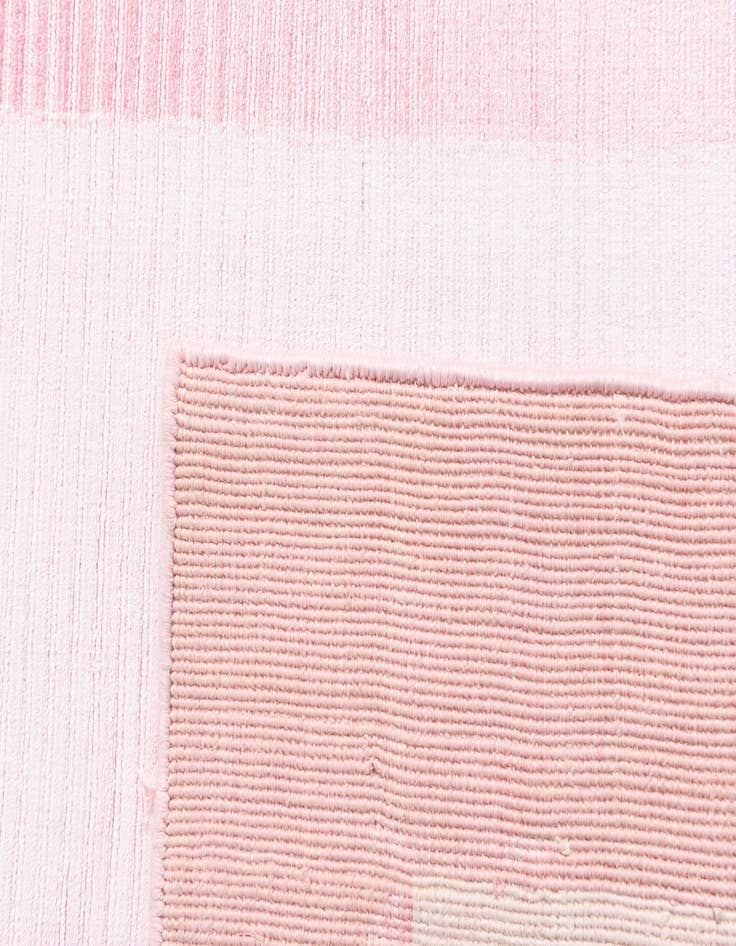 Detail image of  2' 8 x 4' 11  Hand Knotted Darya Wool Rug