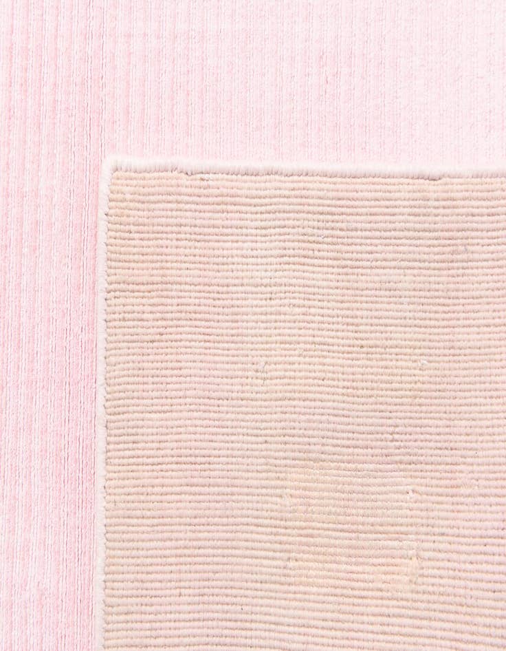 Detail image of  2' 8 x 4' 11  Hand Knotted Darya Wool Rug