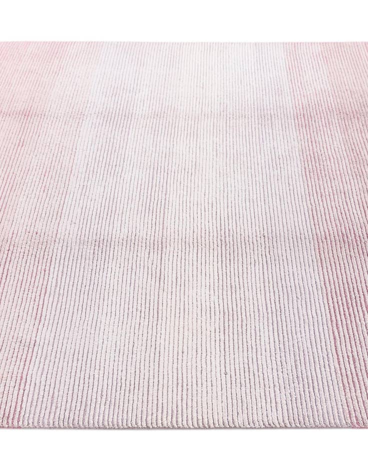 Detail image of  5' 7 x 7' 7 Darya Rug