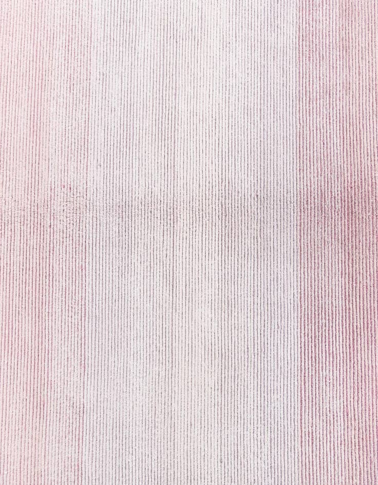 Detail image of  5' 7 x 7' 7 Darya Rug