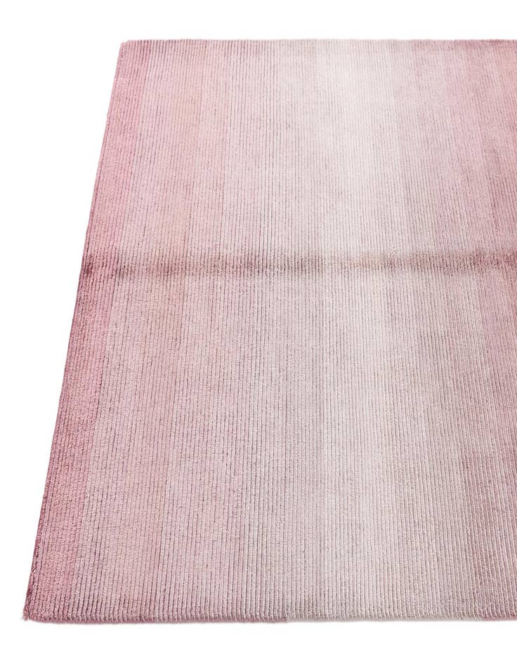 Detail image of  4' x 6' Darya Rug