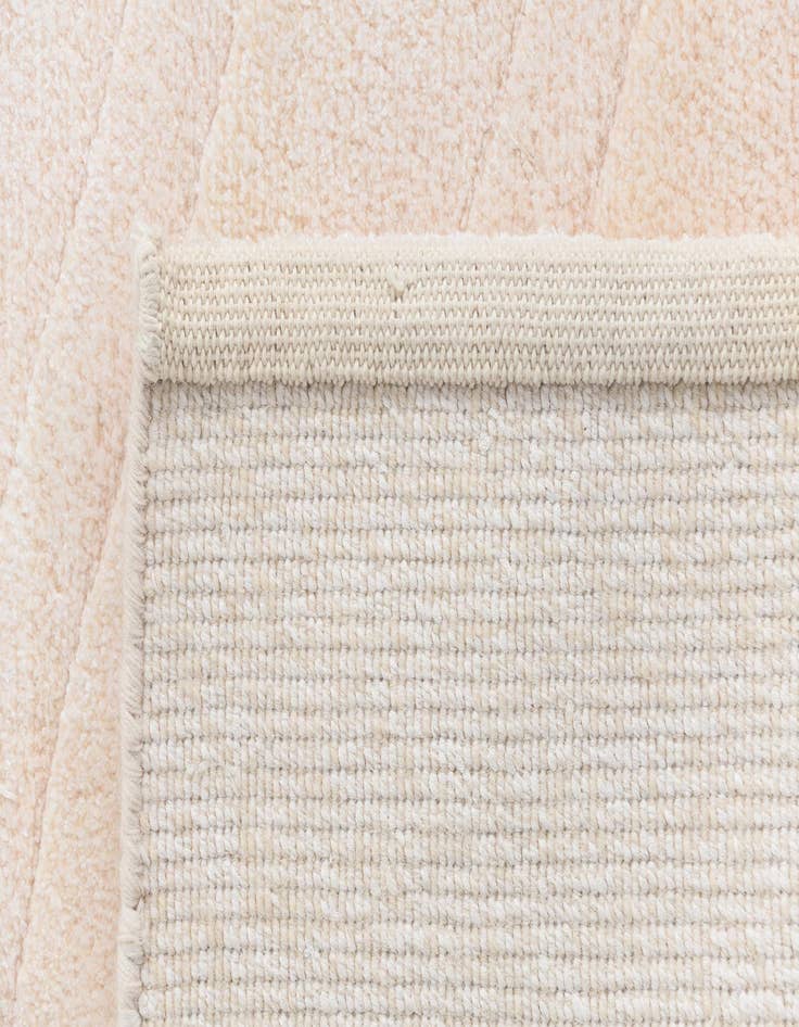 Detail image of  4' x 5' 11 Darya Rug