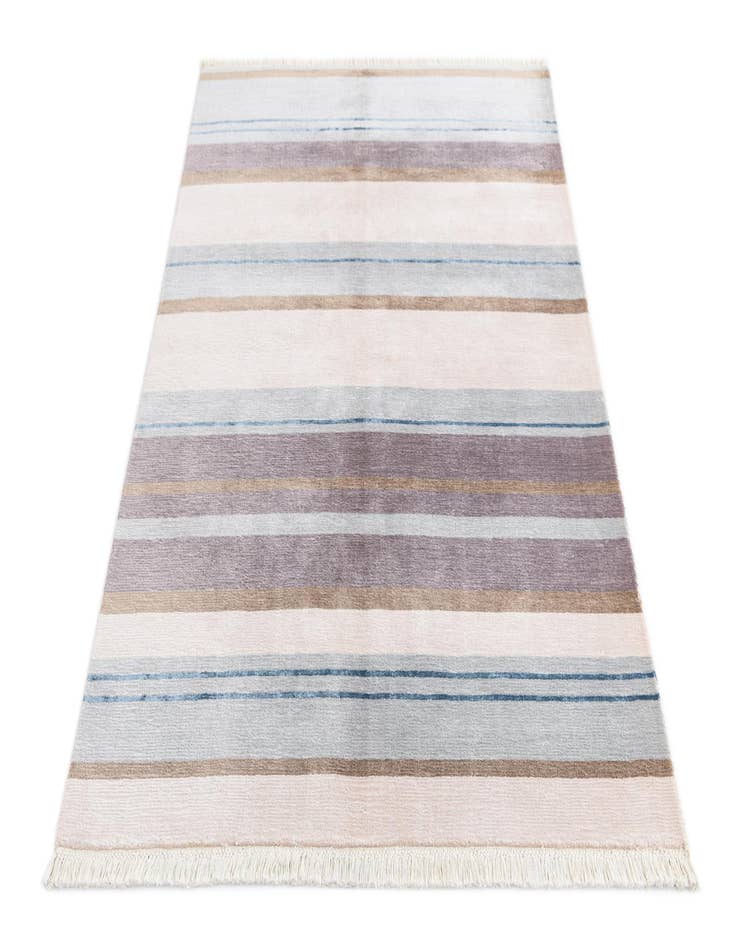 Detail image of  4' x 5' 11 Darya Rug