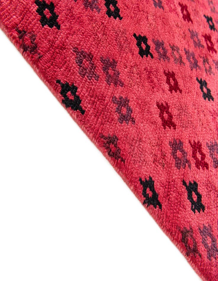 Detail image of  5' x 6' 10  Hand Knotted Darya Wool Rug