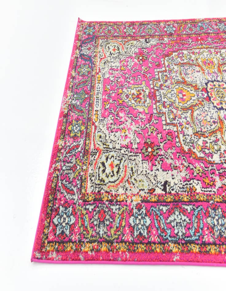 Detail image of  5' 3 x 7' 7 Eden Rug