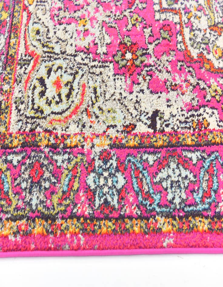 Detail image of  5' 3 x 7' 7 Eden Rug