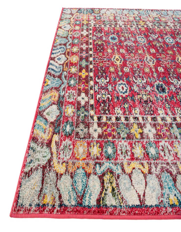 Detail image of  5' 2 x 7' 7 Fleur Rug