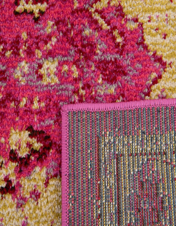 Detail image of  10' 6 x 16' 5  Washable Fleur Rug