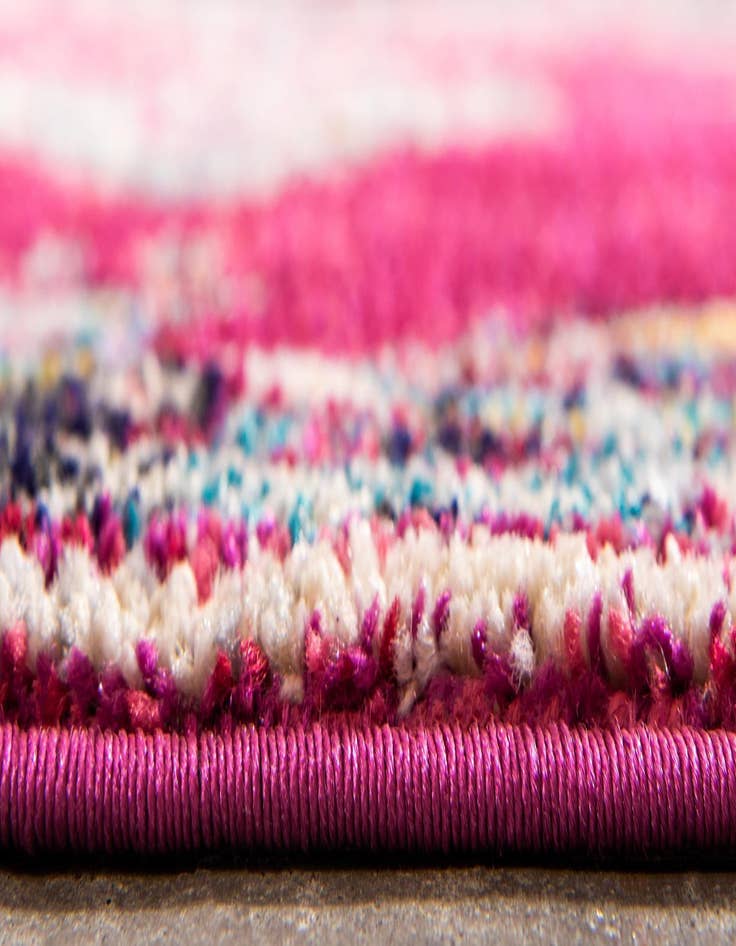 Detail image of  10' 6 x 16' 5  Washable Fleur Rug