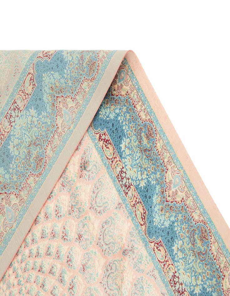 Detail image of  4' 5 x 6' 4 Ghom Design Rug