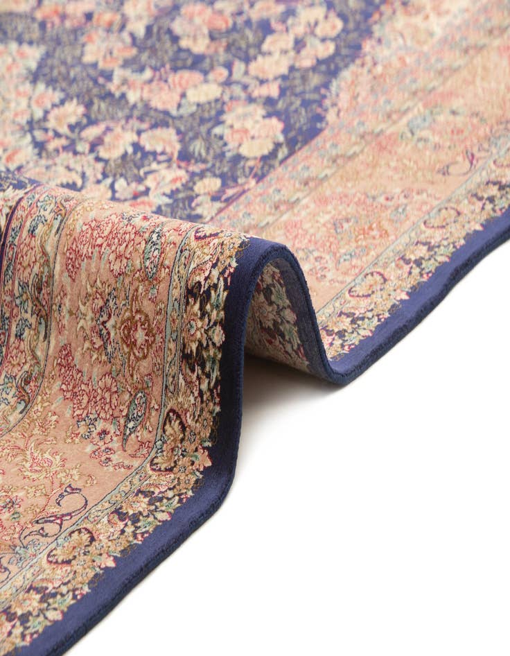 Detail image of  4' 9 x 7' 3 Ghom Design Rug