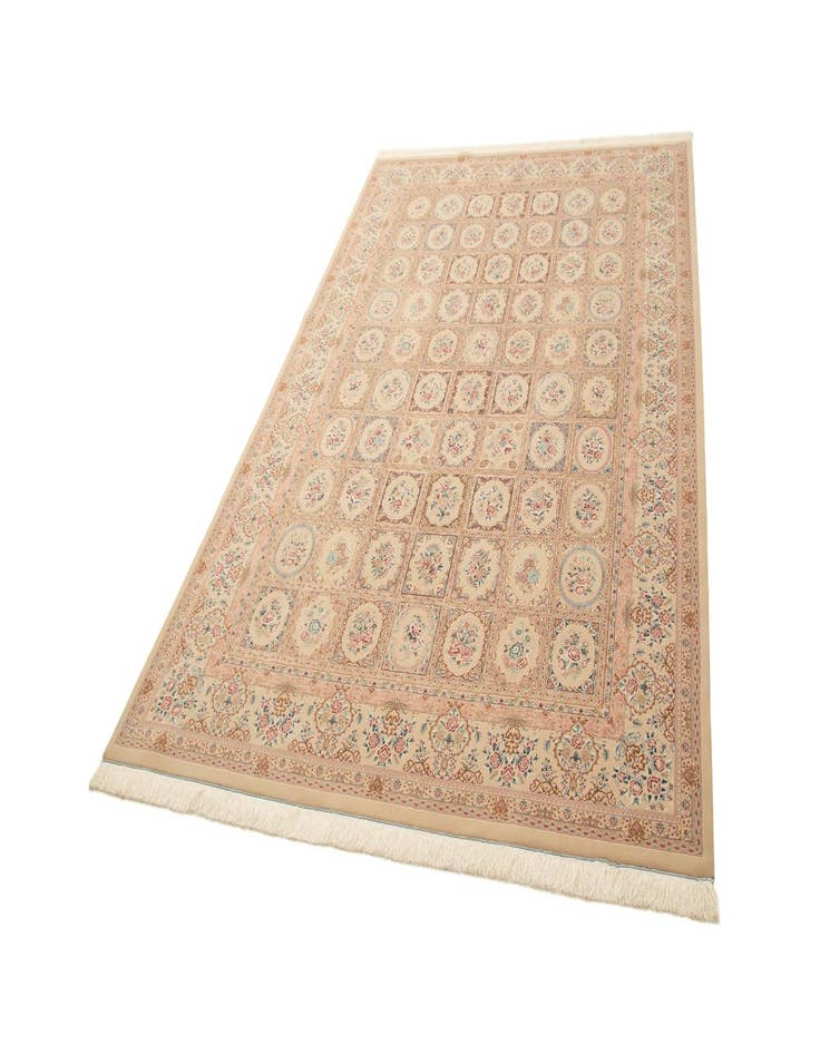 Detail image of  6' 5 x 9' 9 Ghom Design Rug