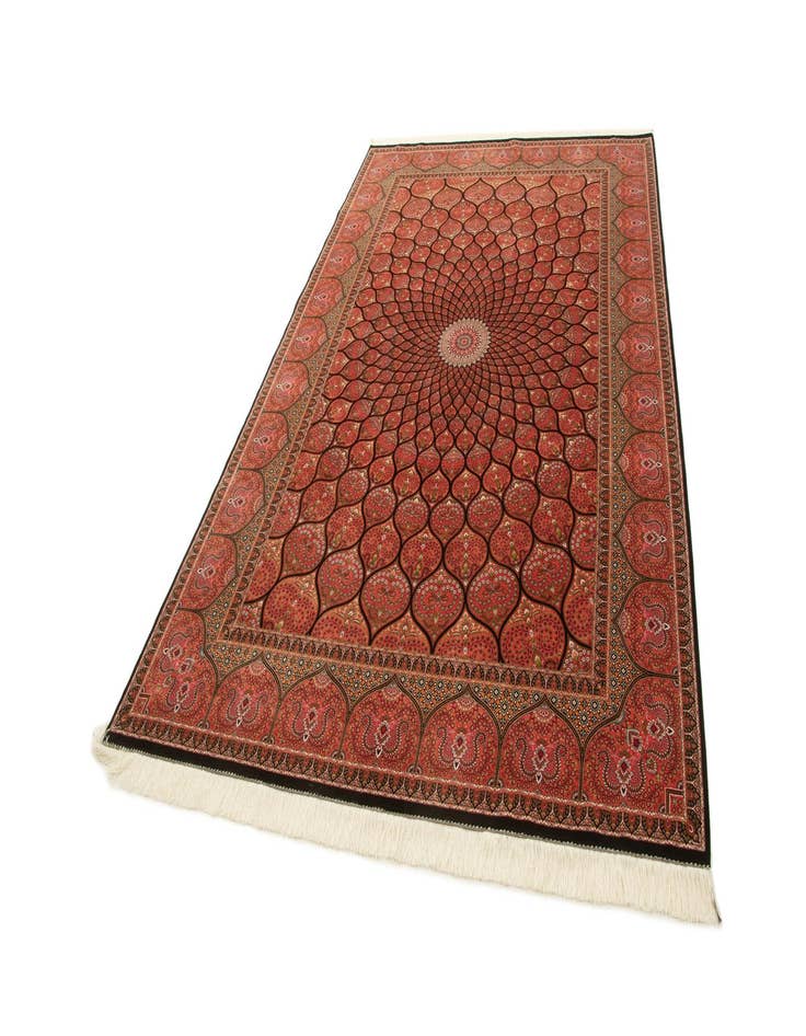 Detail image of  6' 5 x 9' 11 Ghom Design Rug