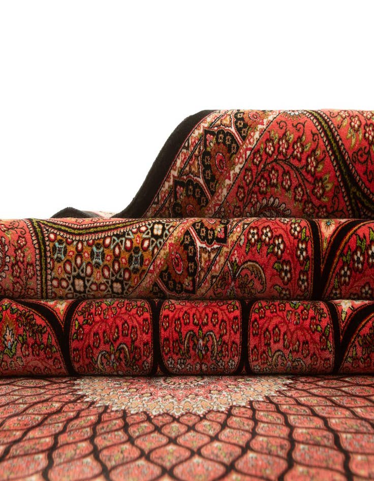 Detail image of  6' 5 x 9' 11 Ghom Design Rug