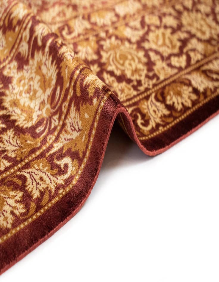 Detail image of  4' 4 x 6' 7 Ghom Silk Rug