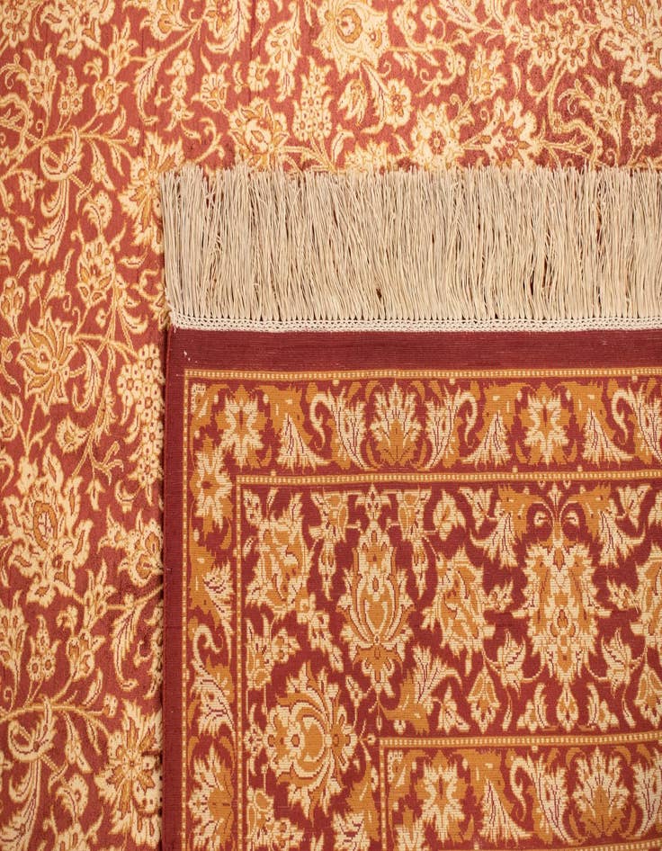 Detail image of  4' 4 x 6' 7 Ghom Silk Rug