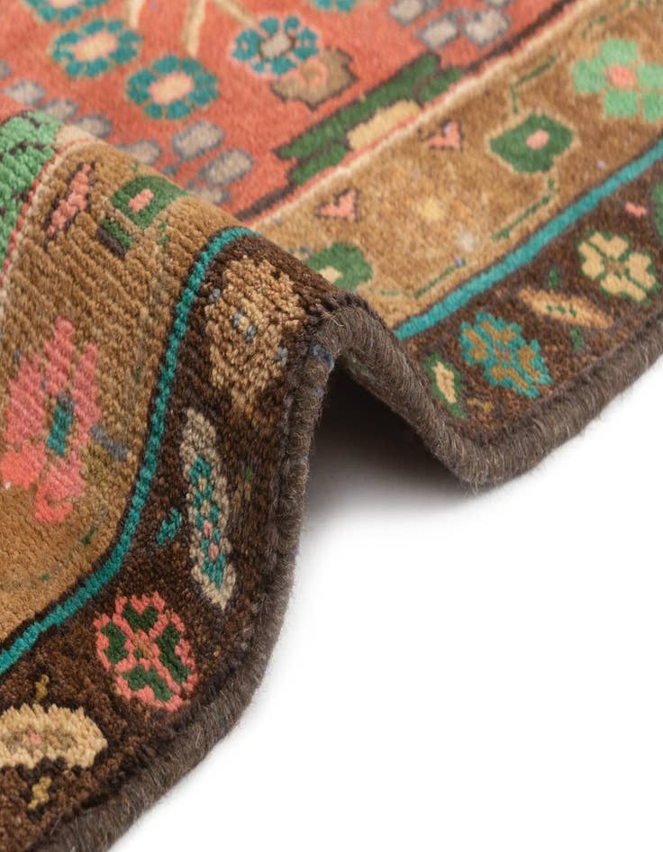 Detail image of  3' 3 x 5' 9 Hamedan Rug