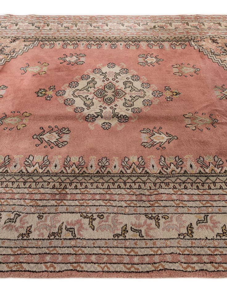 Detail image of  6' 11 x 9' 7  Hand Knotted Hamedan Wool Rug