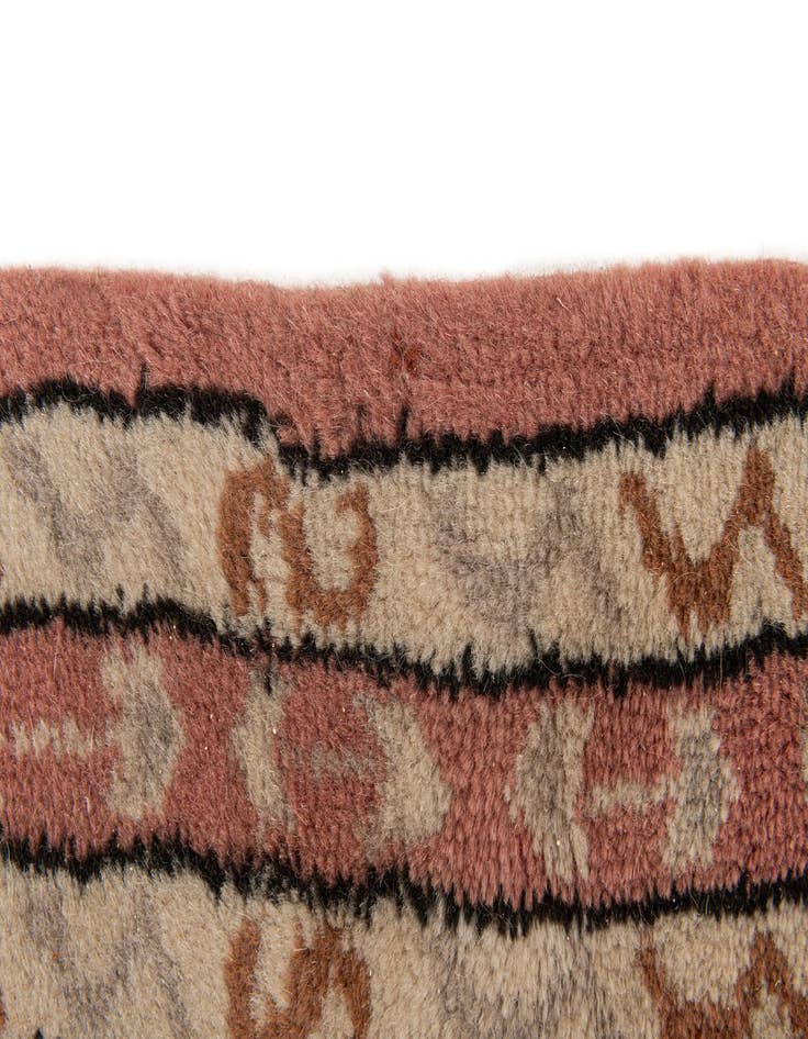 Detail image of  6' 11 x 9' 7  Hand Knotted Hamedan Wool Rug