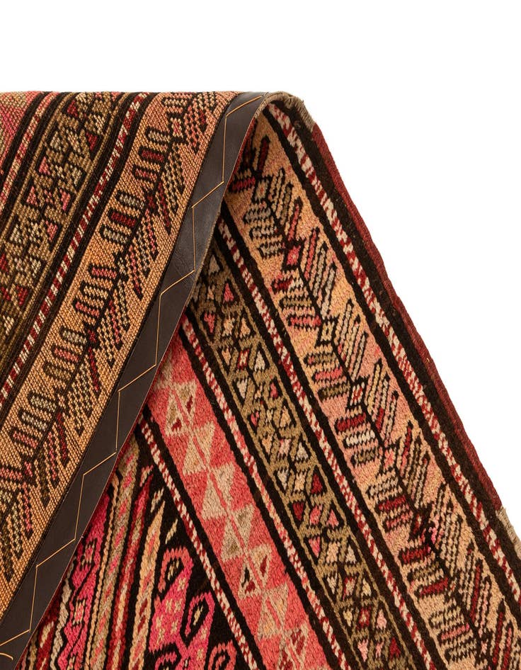 Detail image of  3' 10 x 8' 11 Hashtrud Rug