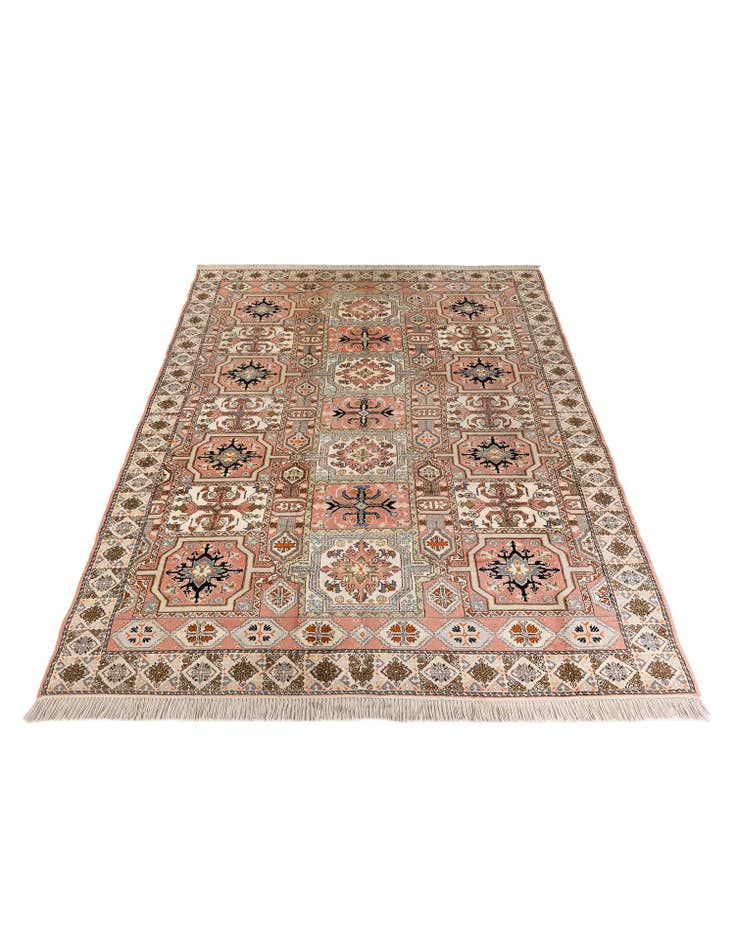 Detail image of  6' 6 x 10' 2  Hand Knotted Heriz Wool Rug