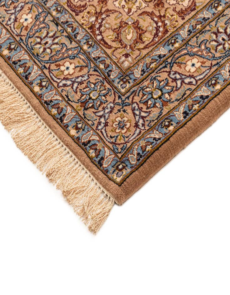 Detail image of  3' 6 x 5' 4 Isfahan Rug