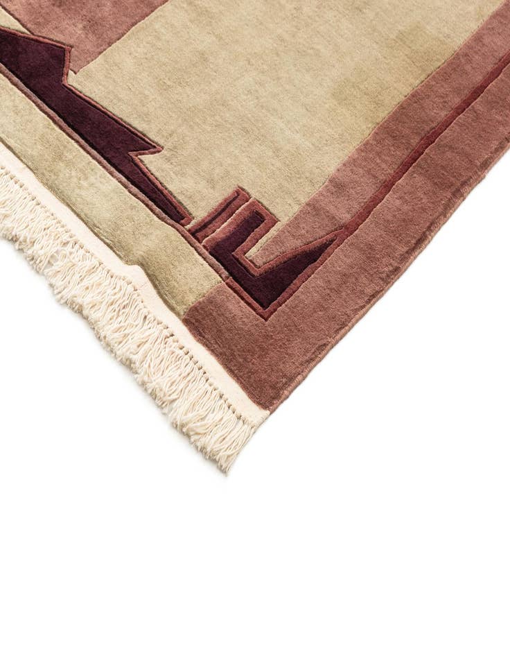 Detail image of  4' 6 x 6' 11 Kafkas Rug