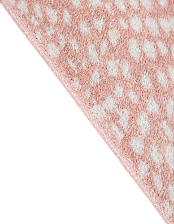 Detail image of  5' x 7' 10 Kamala Washable Rug