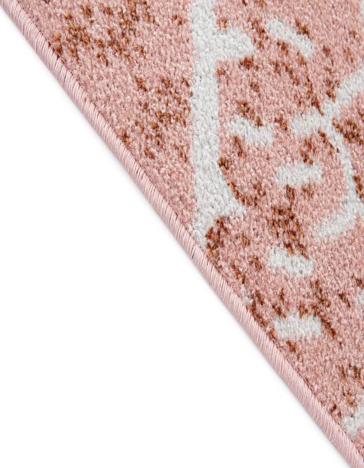 Detail image of  5' 2 x 8' Kamala Washable Rug