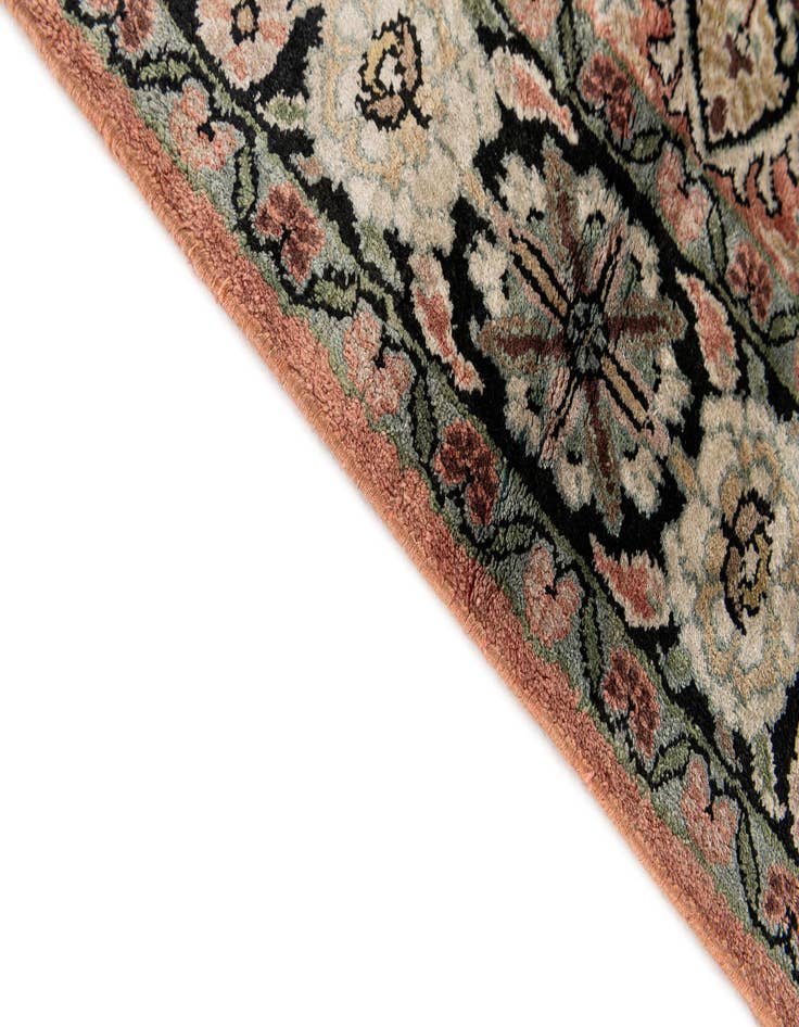 Detail image of  3' 1 x 5' 2  Hand Knotted Kashmir Oriental Rug