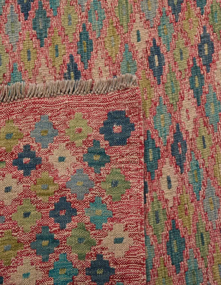 Detail image of  6' 10 x 9' 8  Hand Woven Kilim Modern Wool Rug