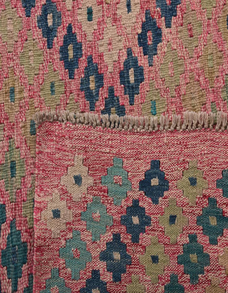 Detail image of  7' 1 x 9' 5  Hand Woven Kilim Modern Wool Rug