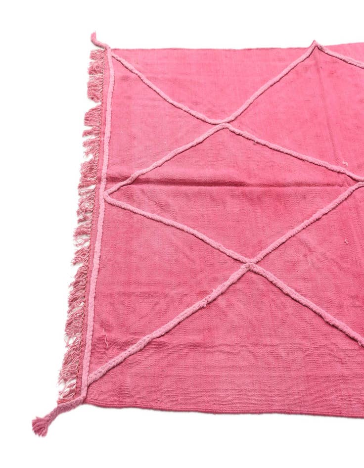 Detail image of  4' 7 x 6' 7  Hand Woven Kilim Modern Wool Rug