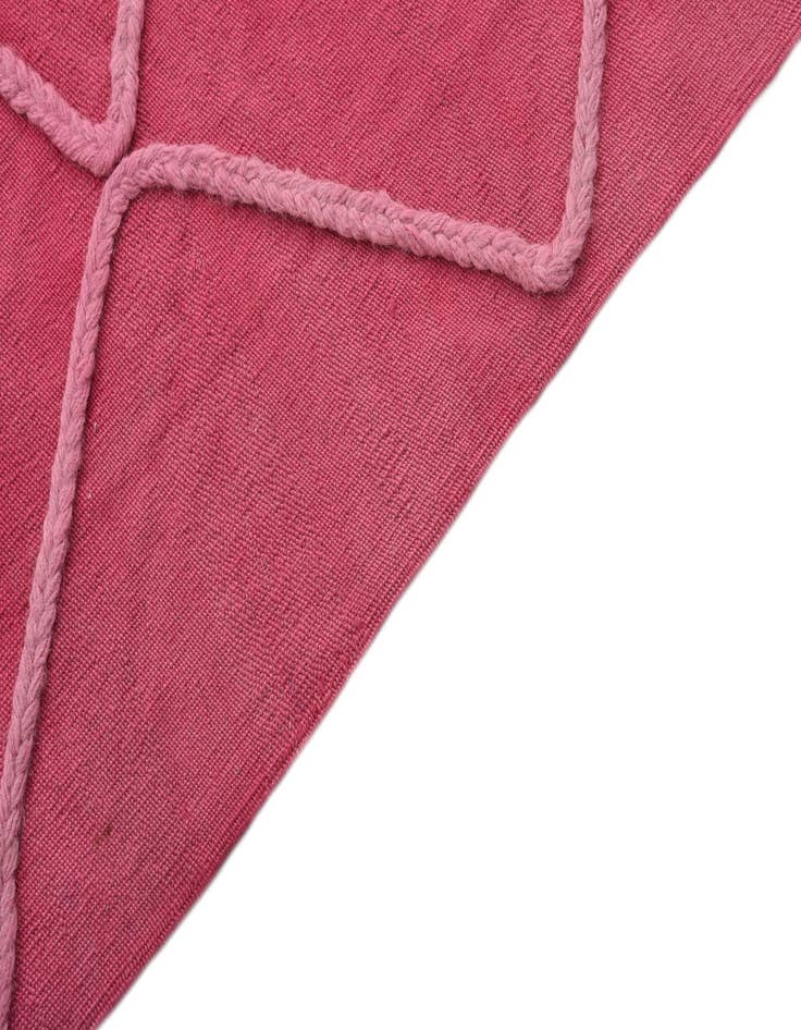 Detail image of  5' 7 x 8'  Hand Woven Kilim Modern Wool Rug