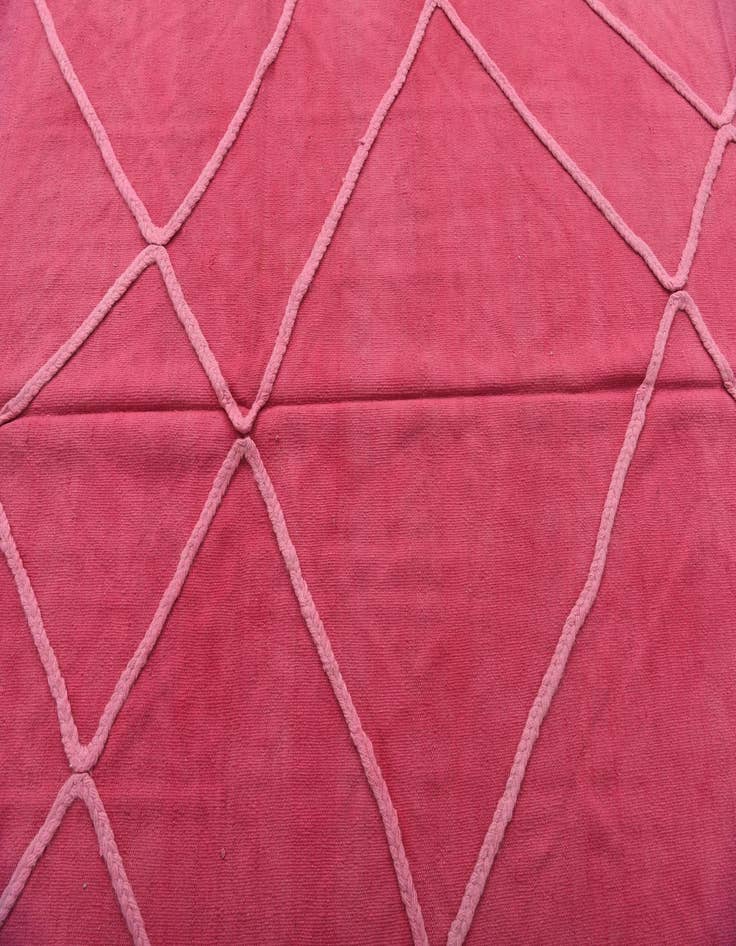 Detail image of  5' 7 x 8'  Hand Woven Kilim Modern Wool Rug