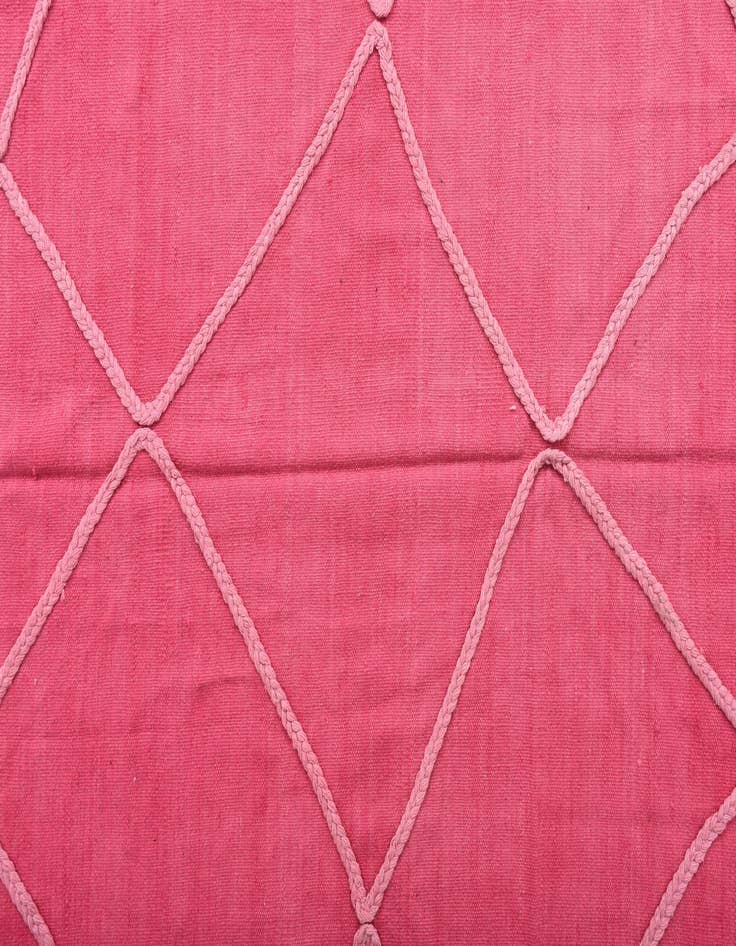 Detail image of  5' 6 x 8'  Hand Woven Kilim Modern Wool Rug