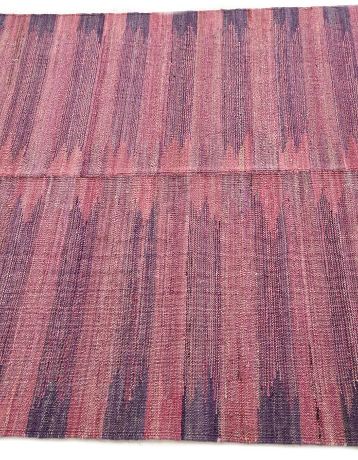 Detail image of  4' 4 x 5' 9  Hand Woven Kilim Modern Wool Rug