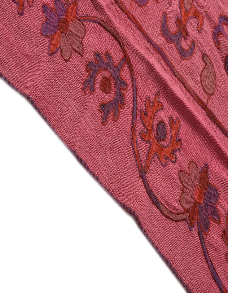 Detail image of  5' x 6' 7  Hand Woven Kilim Suzani Wool Rug