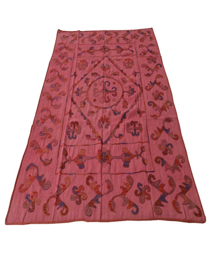 Detail image of  5' 6 x 7' 7  Hand Woven Kilim Suzani Wool Rug