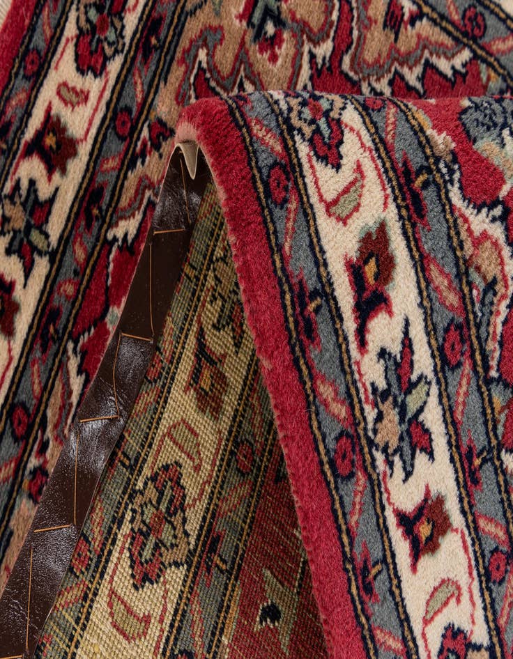 Detail image of  2' 7 x 4' 3  Hand Knotted Lahour Wool Rug