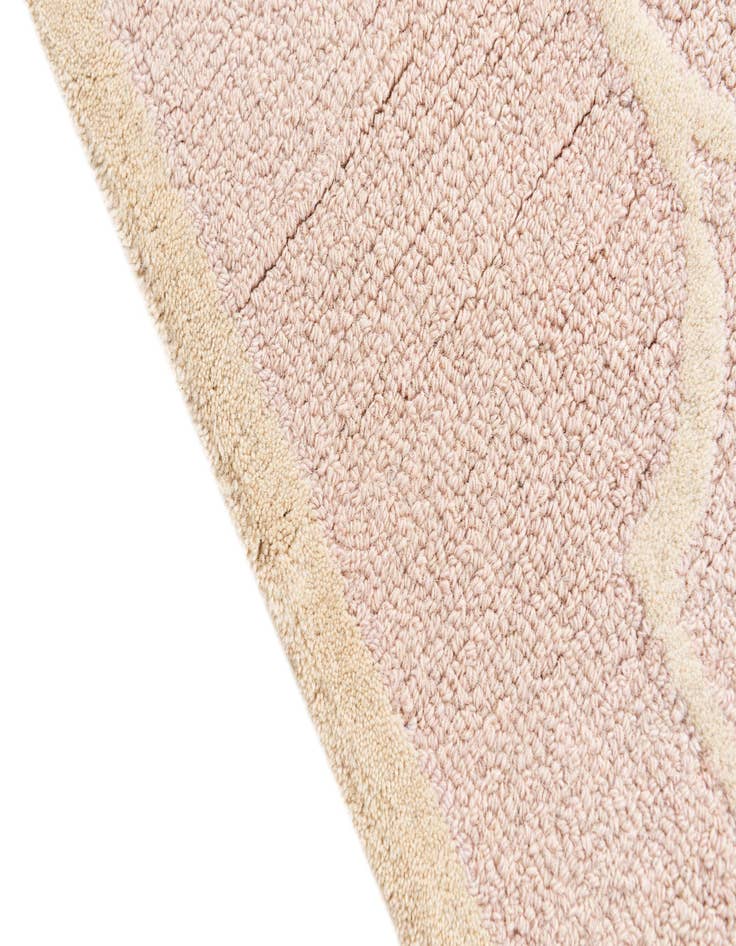 Detail image of  3' 1 x 5' Luna Rug