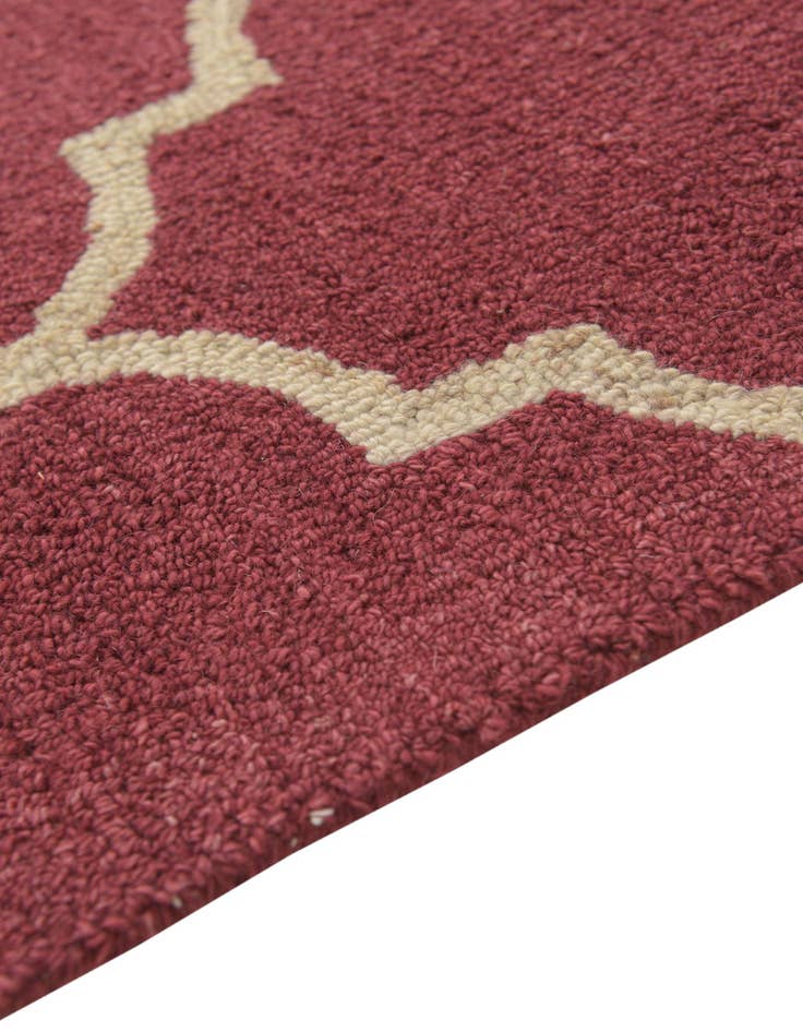 Detail image of  5' x 8' Luna Wool Rug