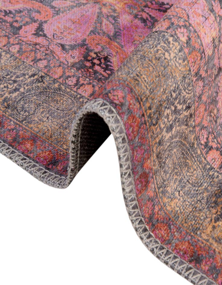 Detail image of  2' x 3'  Washable Mangata Rug