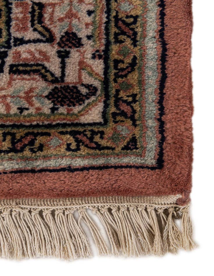 Detail image of  3' 1 x 5' 1  Hand Knotted Mir Wool Rug