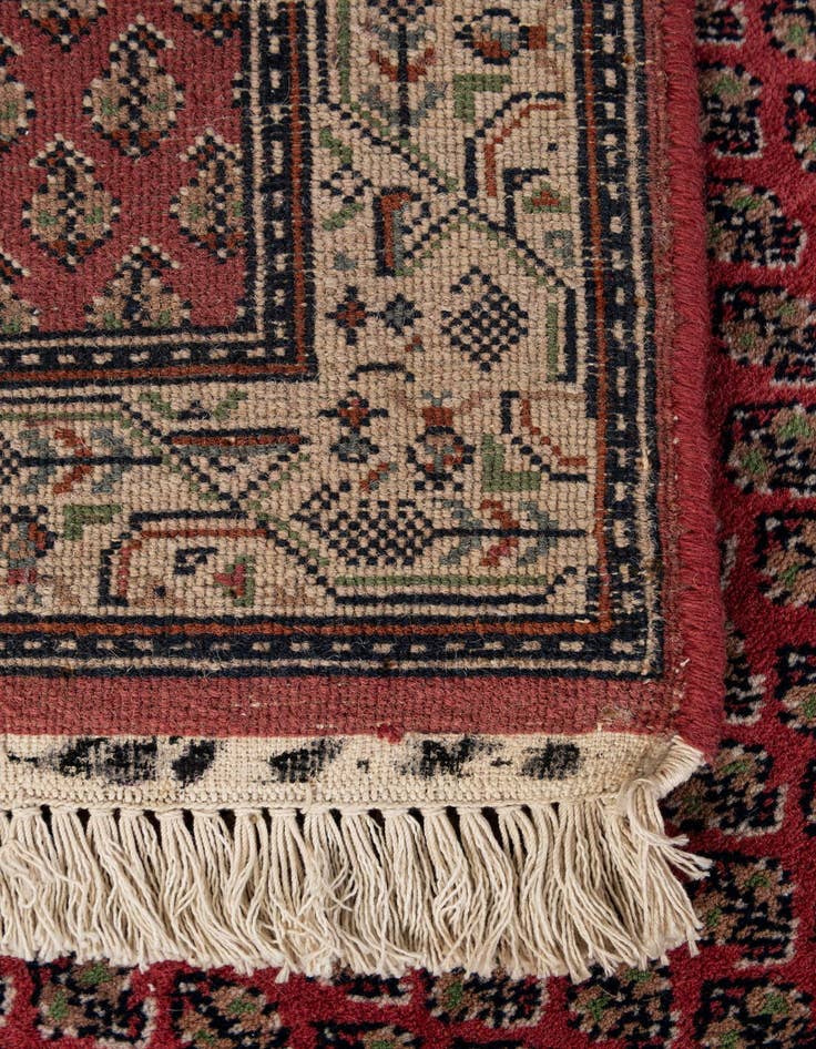 Detail image of  2' 7 x 4' 7  Hand Knotted Mir Wool Rug