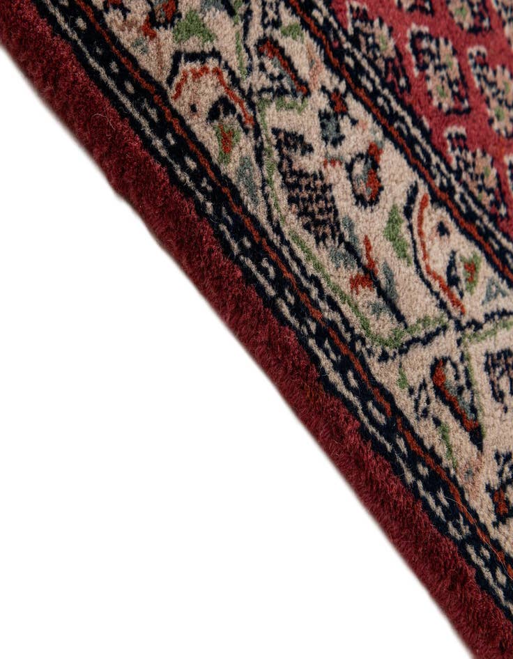 Detail image of  2' 7 x 4' 7  Hand Knotted Mir Wool Rug