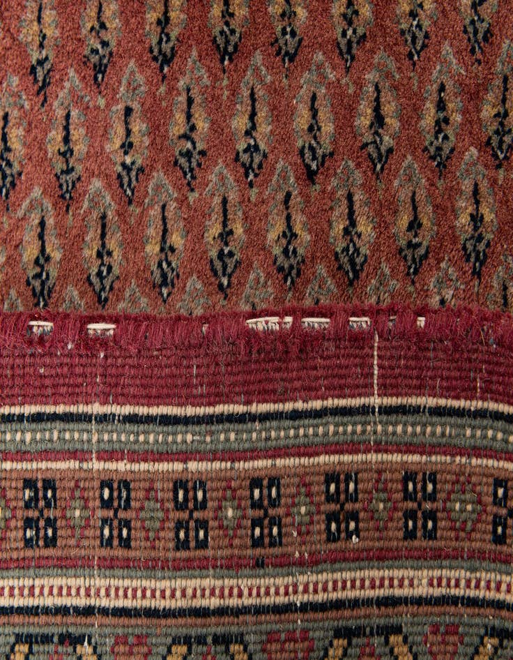 Detail image of  6' 7 x 9' 9  Hand Knotted Mir Wool Rug